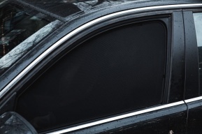 Шторки Трокот на передние двери для Peugeot 107 (2005-2014) Хетчбэк 5 дв, крепления на липучках